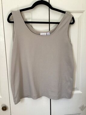 CHICO’S  she’ll top 3